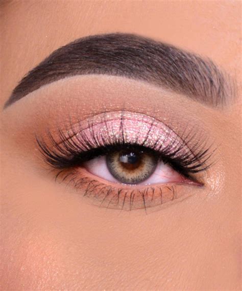 47 Cute Makeup Looks to Recreate : Soft Glam Makeup Look