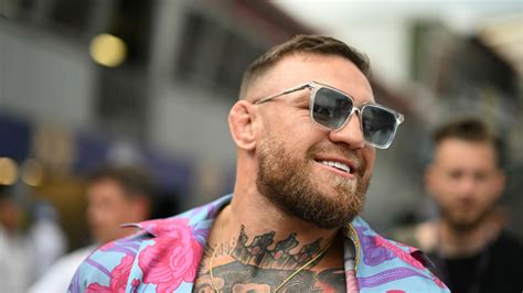 Conor McGregor obrijao bradu: Mnogi ga nisu mogli prepoznati