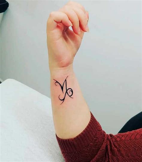 Álbumes 91+ Foto Tatuajes Del Signo Capricornio Para Mujeres Alta ...