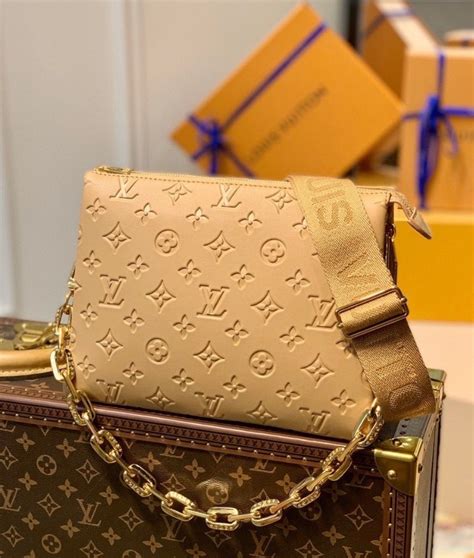 [True-to-Original] Louis Vuitton Coussin PM Monogram Embossed Puffy ...