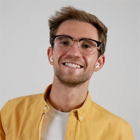 Issabelle jade after entering the room, I found a spread