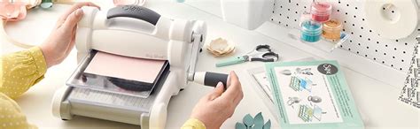 Amazon.com: Solo la máquina Sizzix Big Shot Plus : Arte y Manualidades