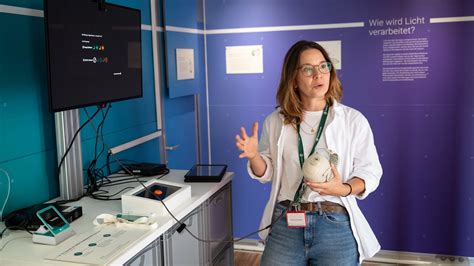 Sleep girl porn hub lemon looks like in her early