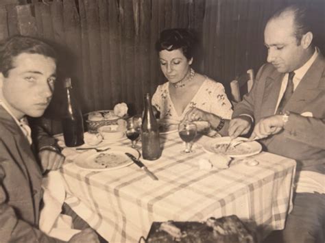 Yiny leon solo she is identically as in the images and if