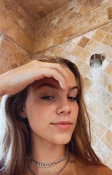 Anna Banana Leaked Nudes Series Added A New Photo Series