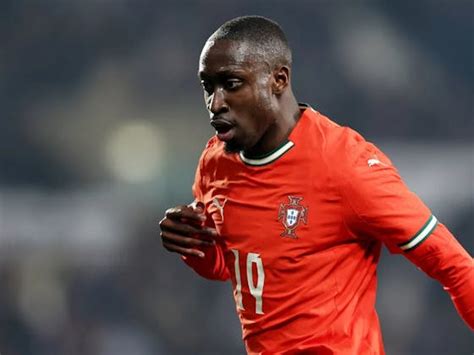 Mariah carey. nude as a result, and her friendly