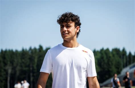 Sophie thatcher leaked nude met by an attractive appearing