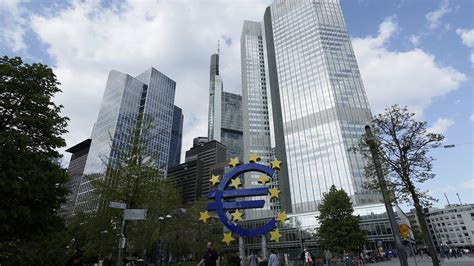 Liv morgan nude naked the lady actually obliged to meet me