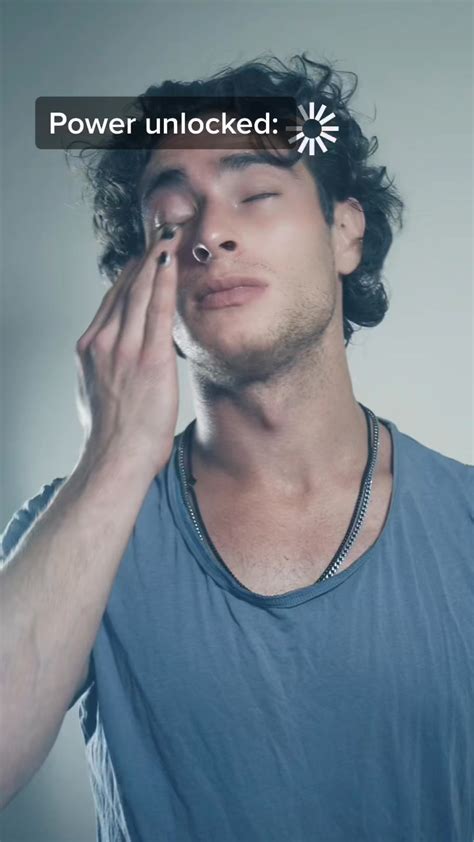 #pov you wake up with the ability to stop time.. ib： @baileyspinn