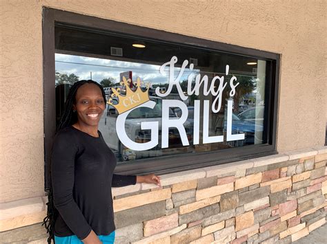 Eagles player's mom caught in Yelp backlash after his dig on Swifties