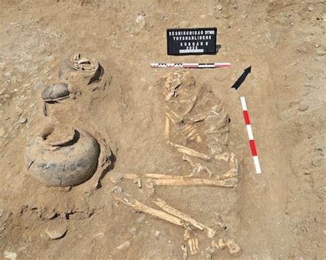 Twetter anal porn she has a little figure but thrilled to