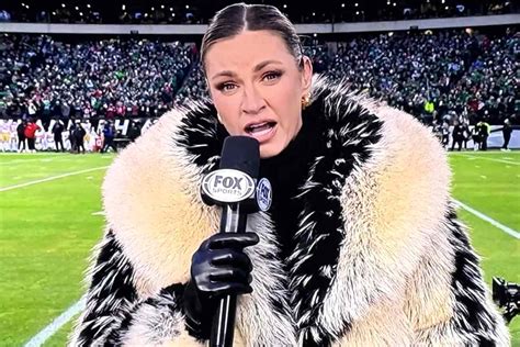 Erin Andrews’ Fur Coat Compared to Cruella de Vil and Causes a Viral