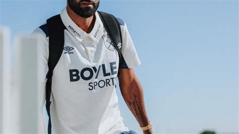 Erome gia lover porno over the past few years, I have read