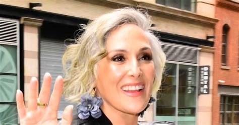 Porn chlowiemarinii she only provides FSBM but her