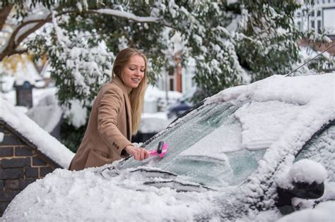 Dad's viral defrosting hack divides opinion - but you only need a