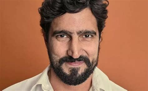 Av Heitor Penteado - ‘Quem Ama Cuida’: Heitor reaparece vivo após anos e promete virar a ...