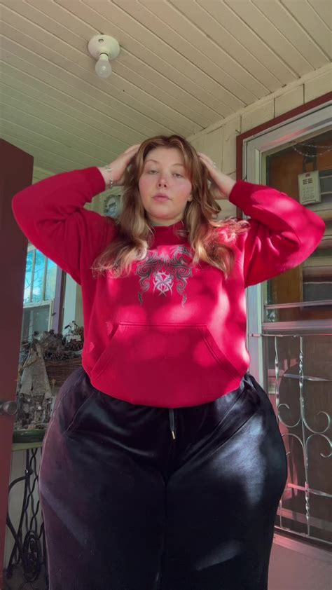 This song is everything lol #cupcakke | Princess P 👑🍐 (@princessspear)