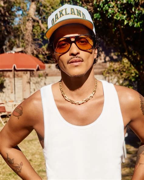 Bruno Mars 🤎 | Singer, Bruno mars, Celebrities humor