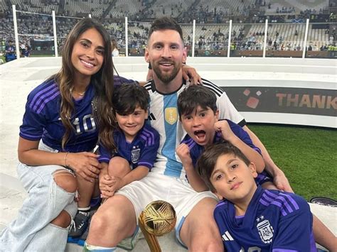 lionel messi family parents wife children siblings