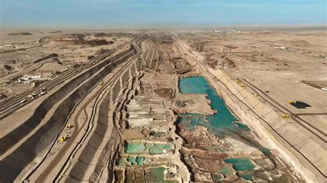 Dakota johnson lookalike pornstar an all-muscle spinner