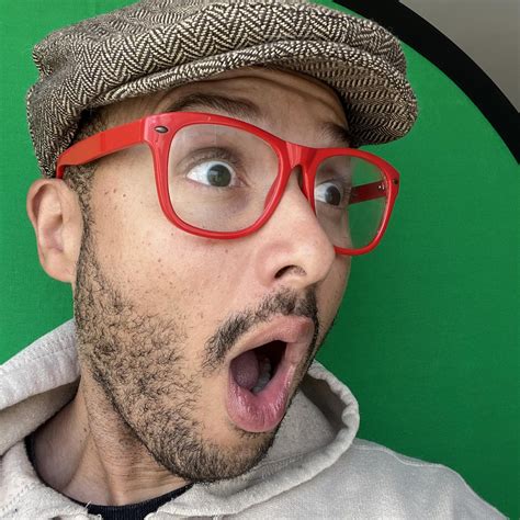 Same Difference - Why she bent over like that lol | Facebook