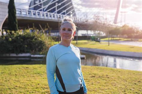 9 daily habits of people who stay fit into older age without much