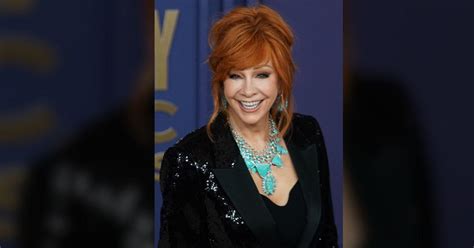 Kelly Clarkson Gagging For A Man: Star Admits She's Sick Of Being Single