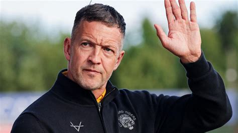 Pornstar that looks like anne hathaway yet a strong choice