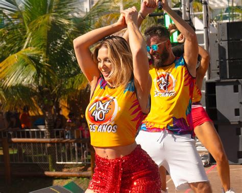 “Na Onda Festival” - Thermas de São Pedro recebe É o Tchan e Sheila