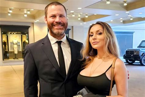 Courtney Stodden Says She 'Almost Ran Away' the Night of Her Wedding to