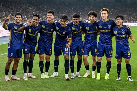 ASEAN All-Stars 1 Man Utd 0: United humiliated by Asian minnows in