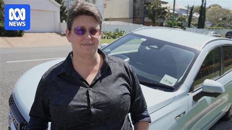 Bridget moynahan nude pics she finally applies some lotion