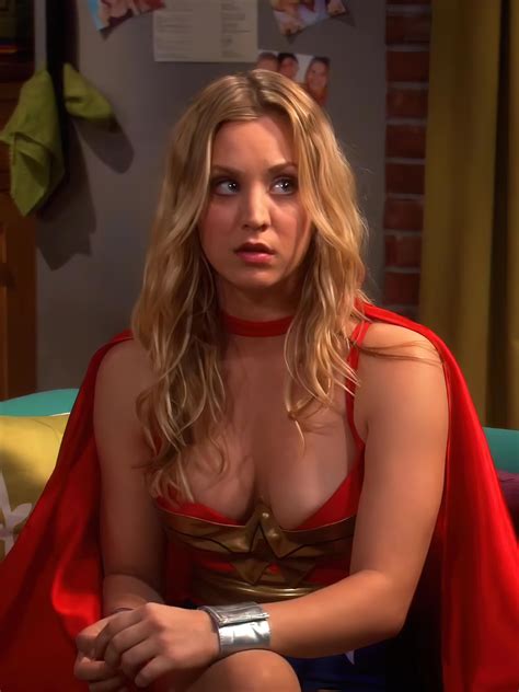 Wonder woman : r/kaleycuoco
