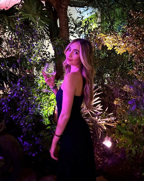 Ashlyn Bischoff | “it’s pretty simple”… #towelchallenge #