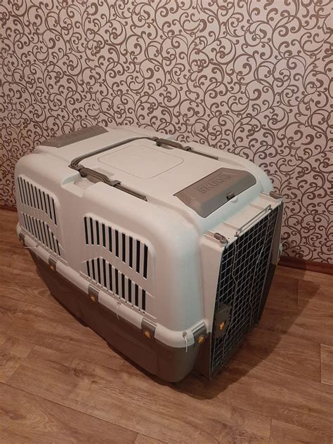 Продаю транспортирововчную переноску Скудо.