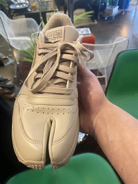 High Fashion Camel Toe shoes - MyConfinedSpace