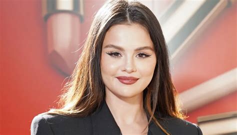 Selena Gomez teases lyrics of upcoming single 'Love On'