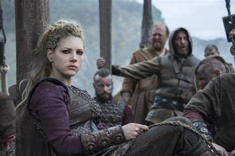 ‘Vikings’ Season 4 Spoilers: Katheryn Winnick Shares Behind-The-Scenes