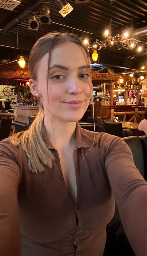 Not sure if anyone cares on here, but I've been sober 2 years today 😌 ️