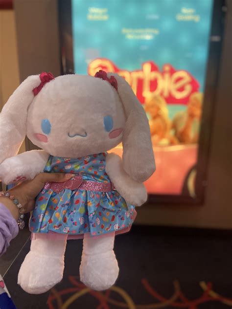 Cinnas 1st movie 🥰💖🎀 : r/buildabear