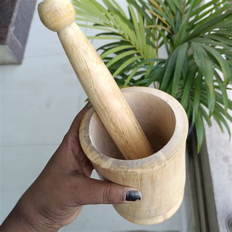 White Wooden Okli