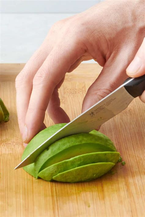 How to Cut an Avocado {4-Ways!} - Feel Good Foodie