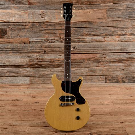 Gibson Les Paul Junior - Gibson Custom 58 Les Paul Junior Double Cut TV Yellow 2021 – Chicago ...