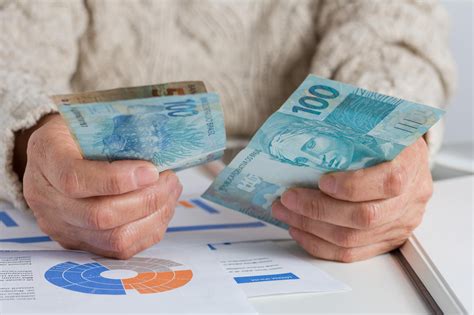 Vale A Pena Pagar Empréstimo Antecipado - CLT pode fazer empréstimo? Sim! Entenda como funciona e quando vale a ...