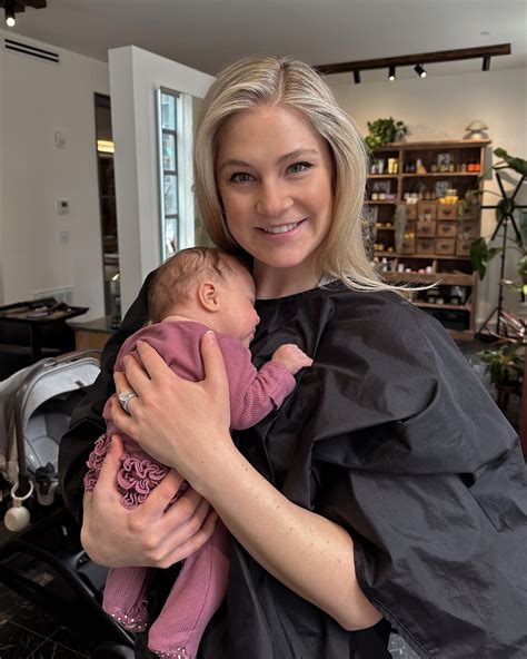 Claire Anderson (@clairea_tv) • Instagram photos and videos