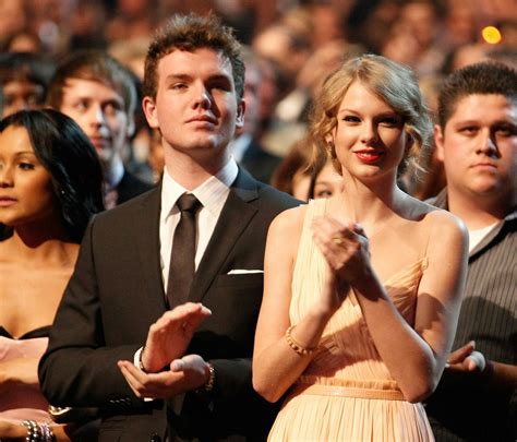 Taylor Swift : qui est son petit frère Austin Swift ? - Madame Figaro