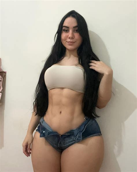 Brazilian Teen Model: Victoria Matosa