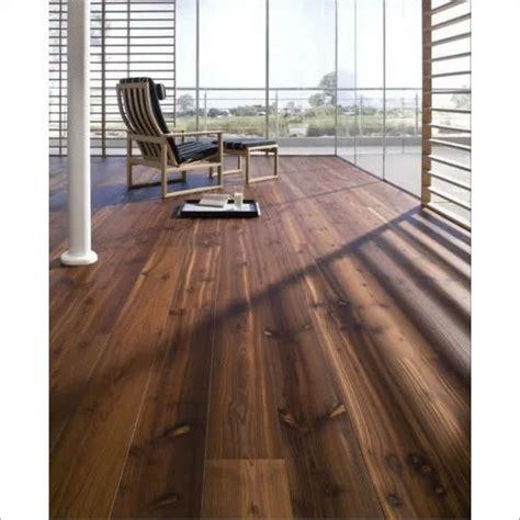 Brown Egger Laminate Flooring at Best Price in Hyderabad | Floors 2 Decors