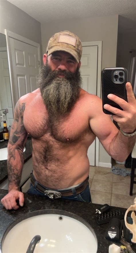 pin    great beards bearded men hot hairy muscle men hairy