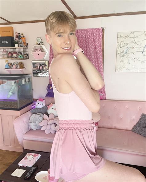 Locals are praising Fratzke and jensen storm lake for its kindness today 8